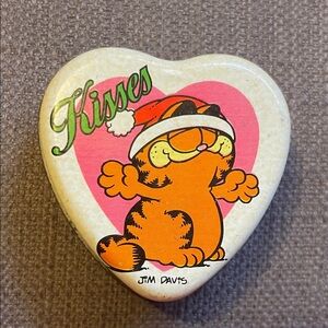 Vintage 80’s Garfield Heart-Shaped Tin with Santa Hat